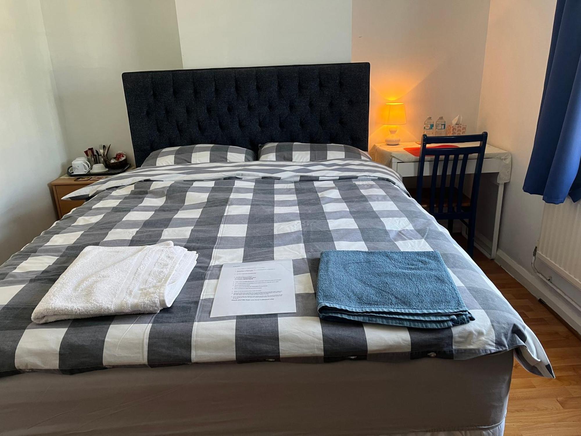 Large Double Bedroom With Free On Site Parking Кингстон на Темзе Экстерьер фото